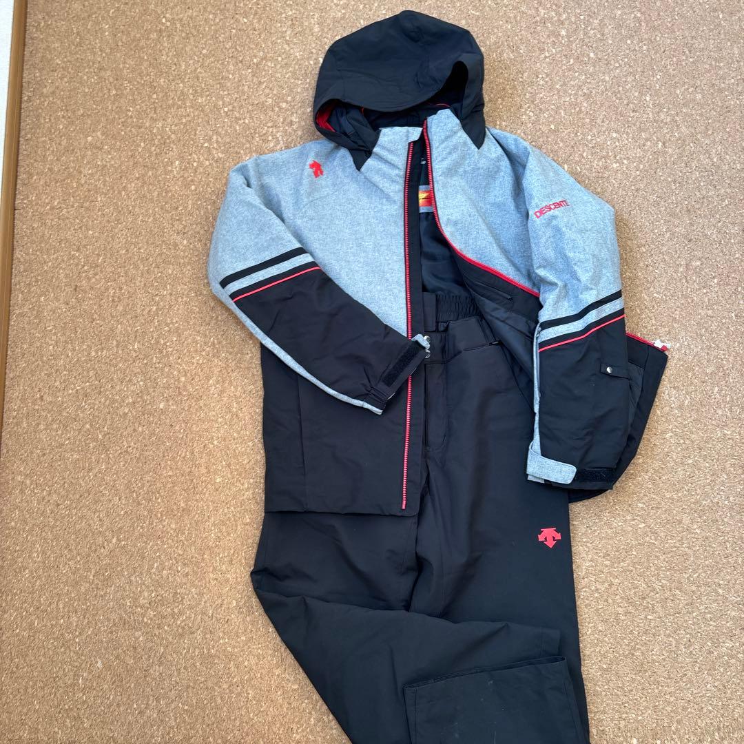 スキーウェア フード付き グレーと黒