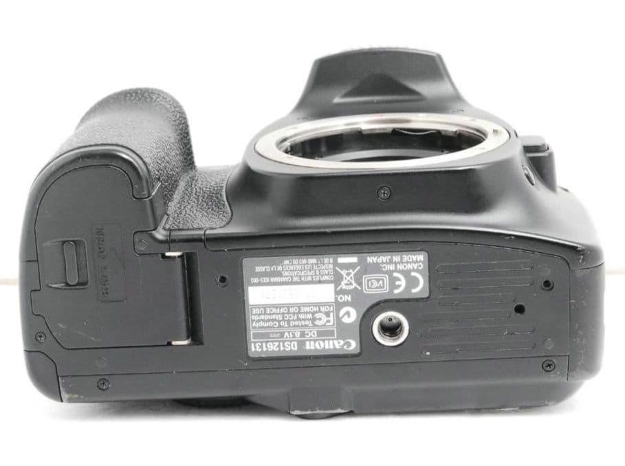 CANON　EOS 30D 一眼レフ　キャノン⚡️初心者⚡️ダブルレンズ　超望遠