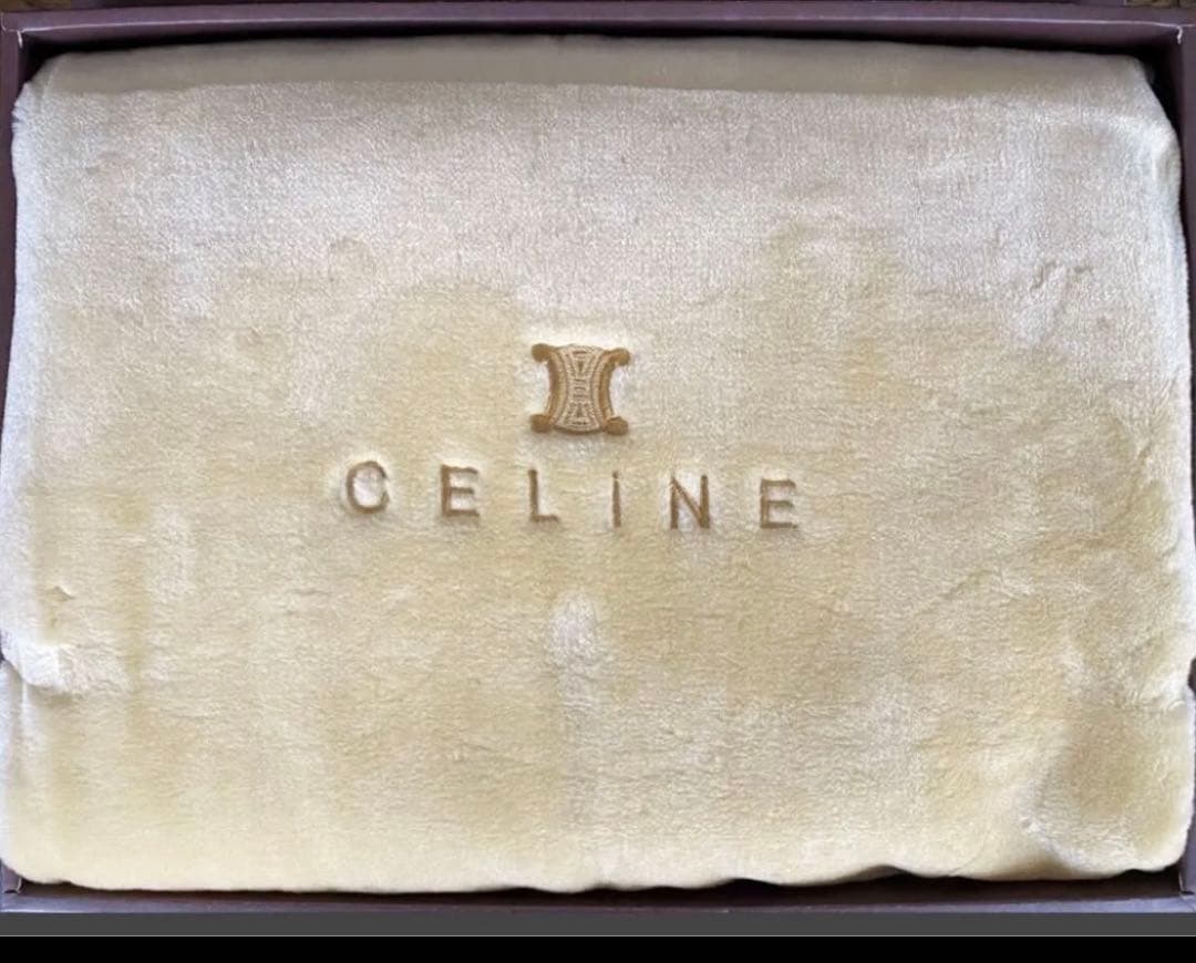 西川　未使用　CELINE セリーヌ シルクタッチアクリル毛布