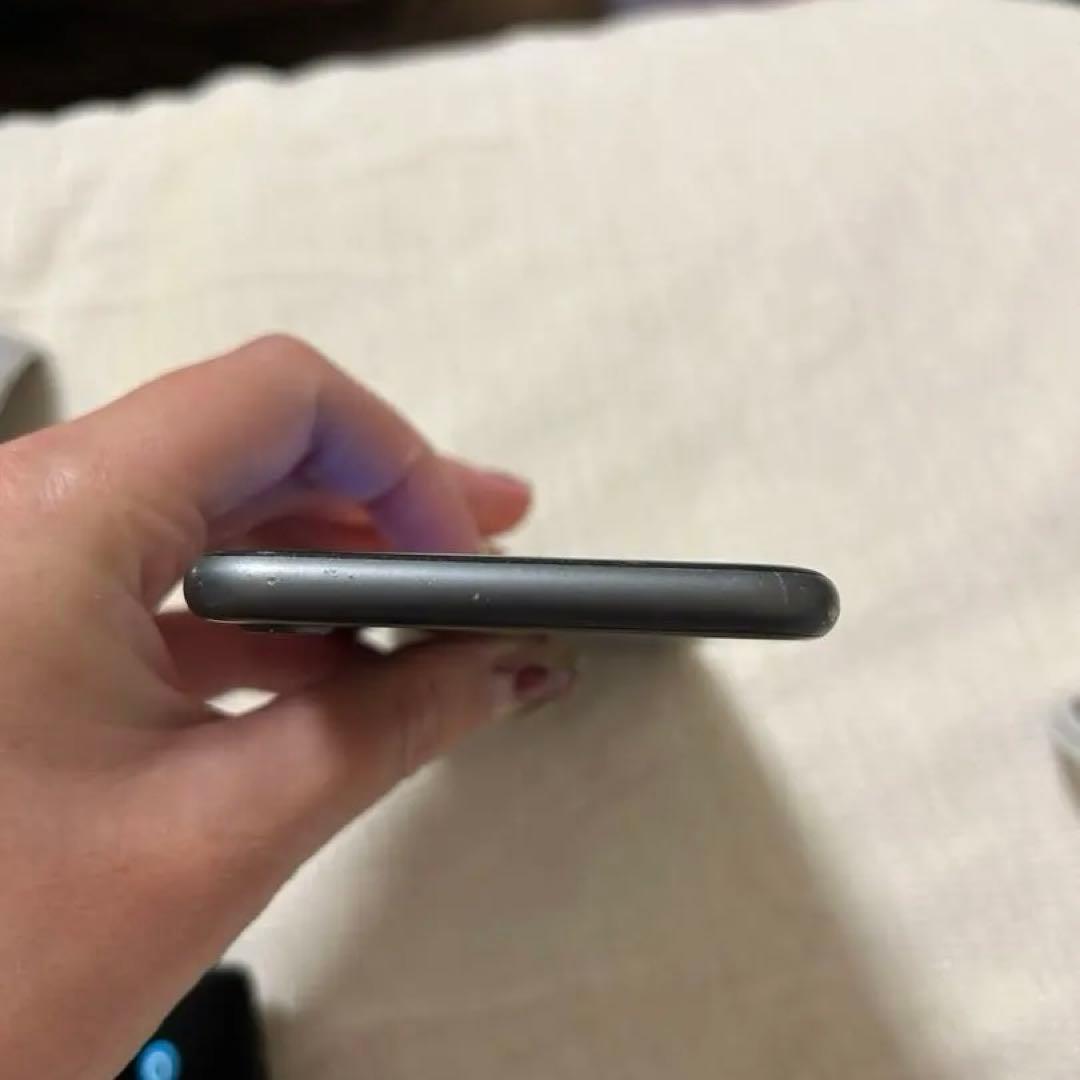 iPhone8本体SIMフリー【値下げ中】