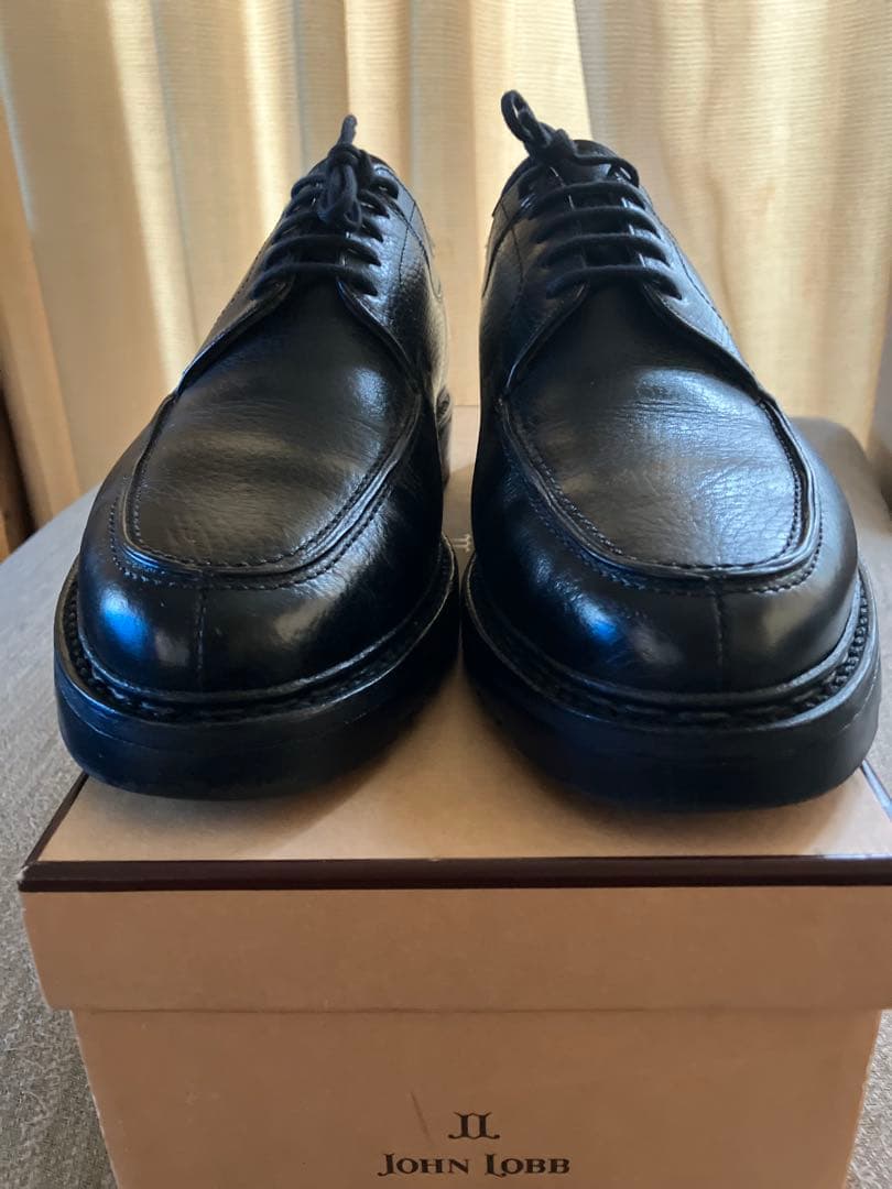 ジョンロブ ウゼス