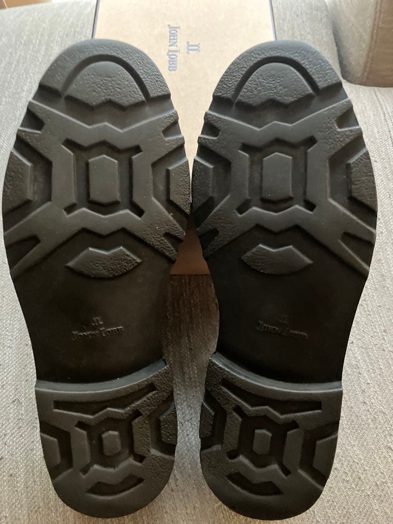 ジョンロブ ウゼス