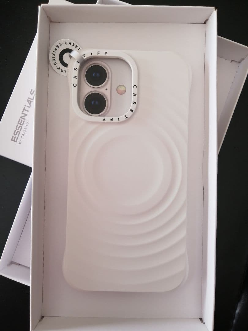 CASETiFY シリコンケース　iPhone16 ホワイト　未使用