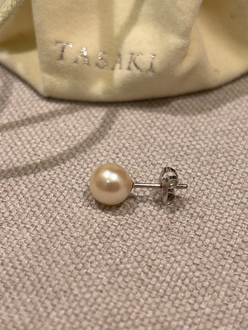 TASAKI 真珠 片耳用ピアス ポーチ付き