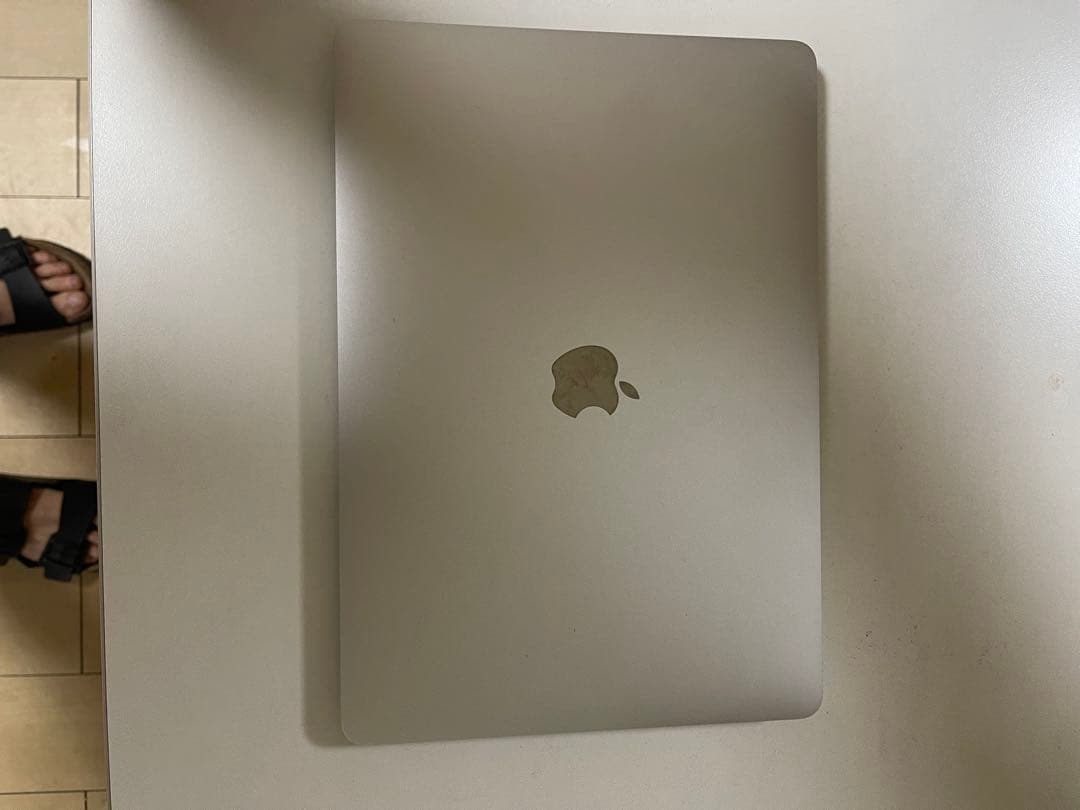 Apple MacBook Pro 13インチ 2020