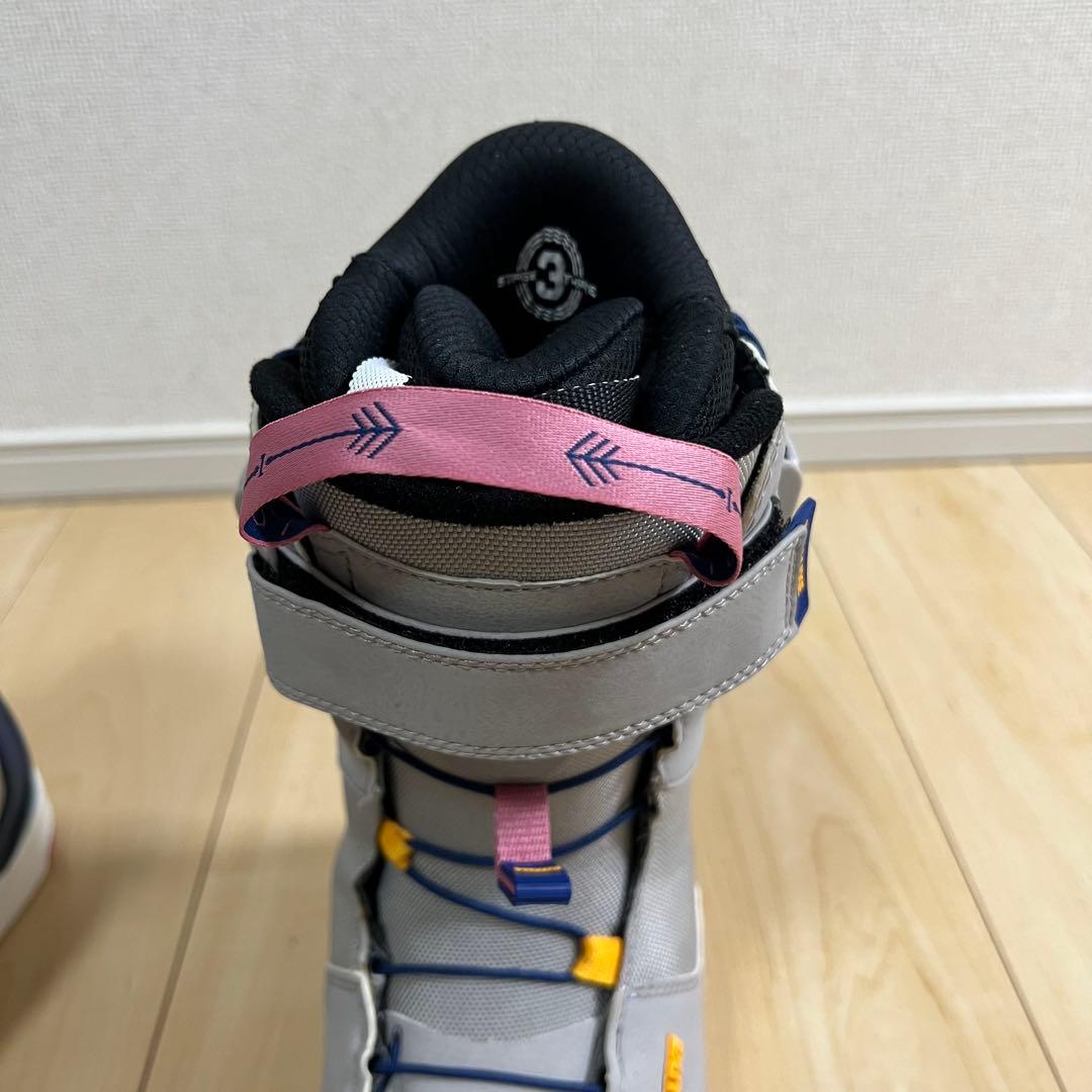 【美品_即日発送】DEELUXE ID LARA 22.5cm 21-22モデル