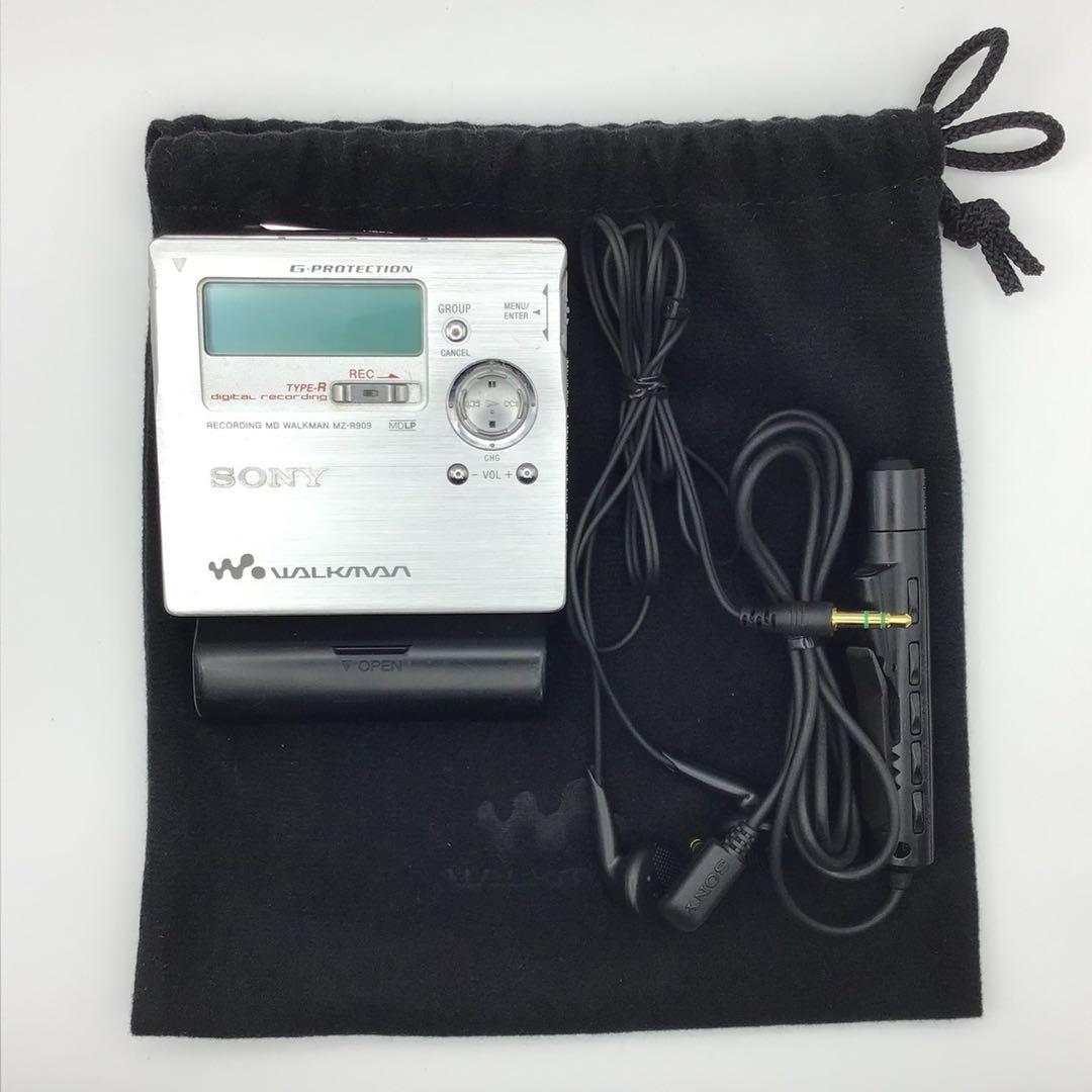 SONY MZ-R909 MD WALKMAN ソニーMDウォークマン シルバー