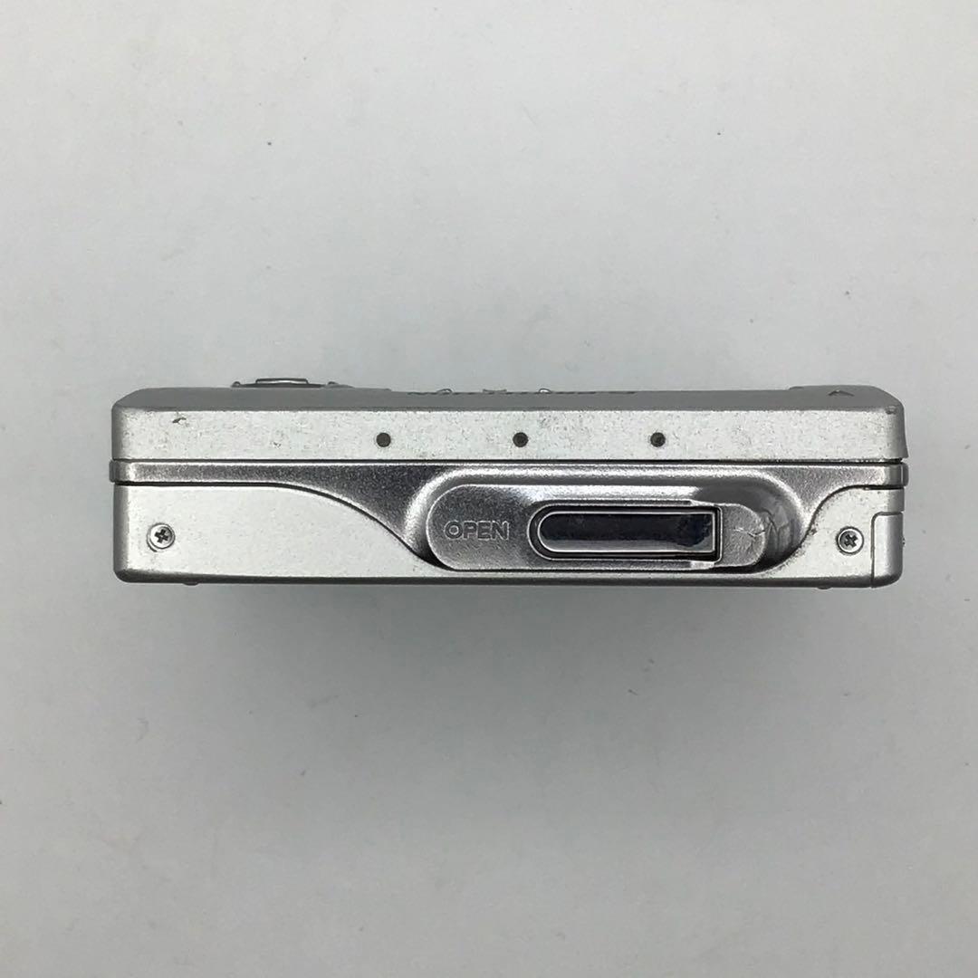 SONY MZ-R909 MD WALKMAN ソニーMDウォークマン シルバー