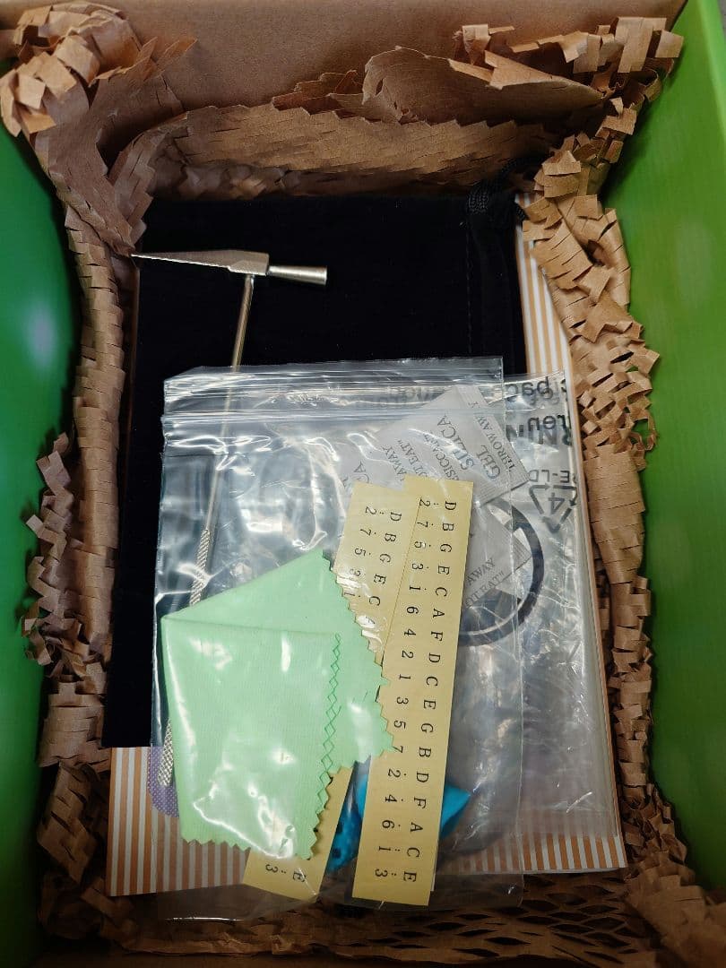 さんちゃん☆カリンバ　赤月猫　スミヤカ