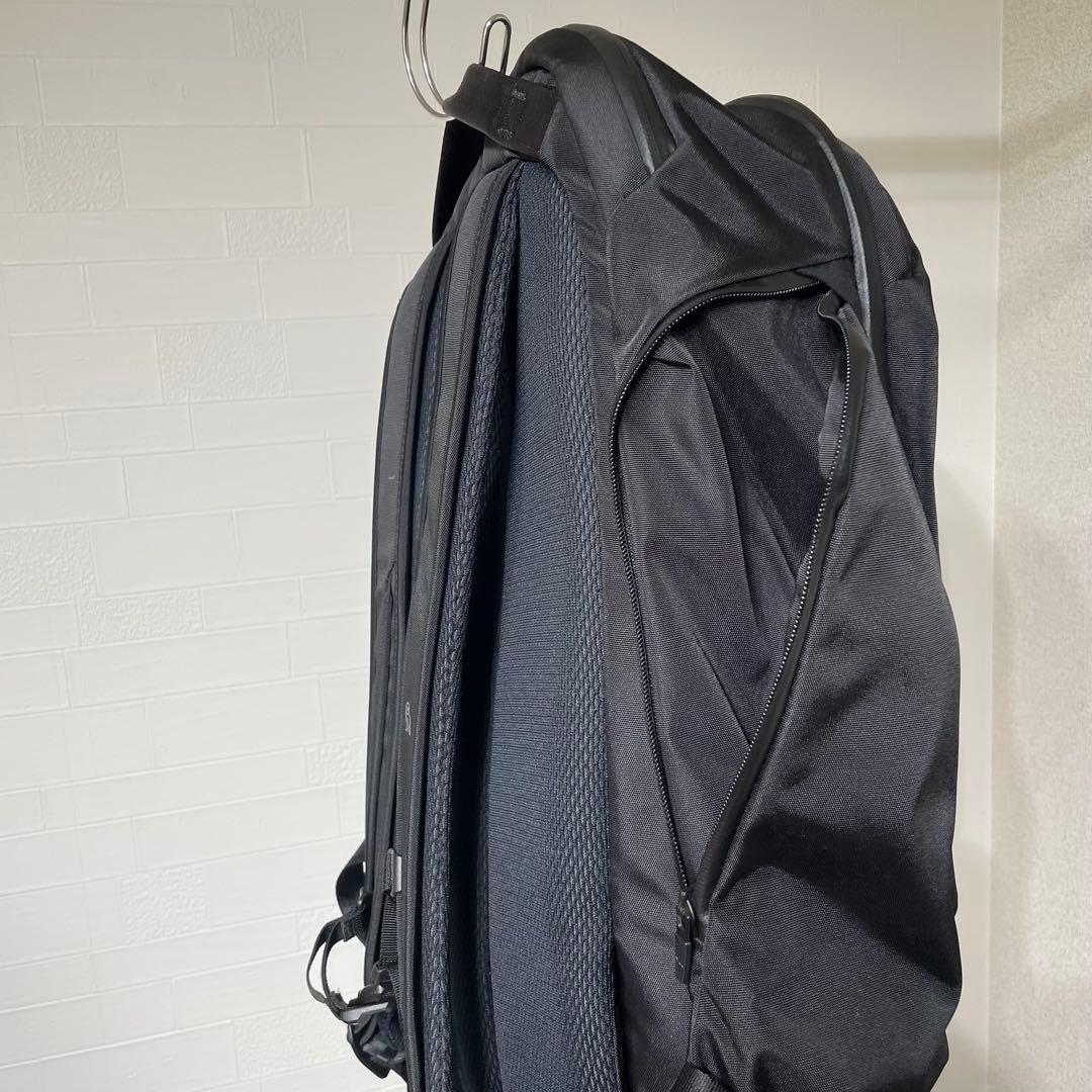 Transit Workpack Pro 28L リサイクルデュラウィーブ