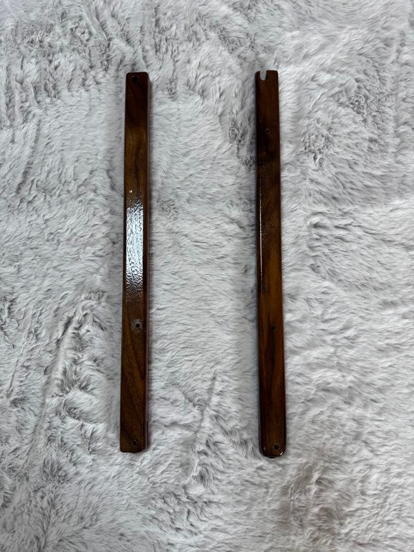 カーミットチェア　背もたれ両脇のパーツ（ウォルナット）