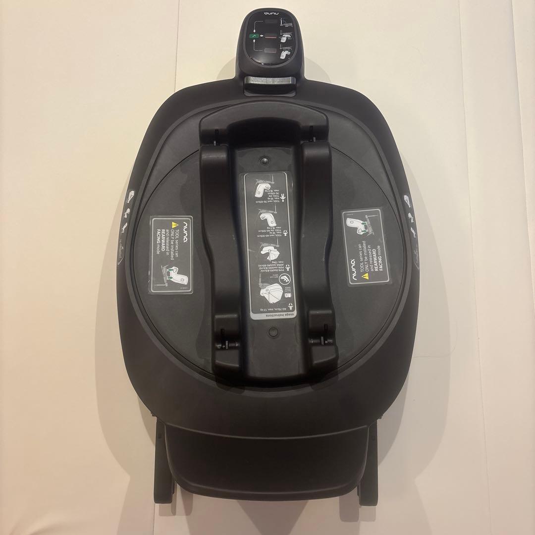 nunaチャイルドシート ベースネクスト