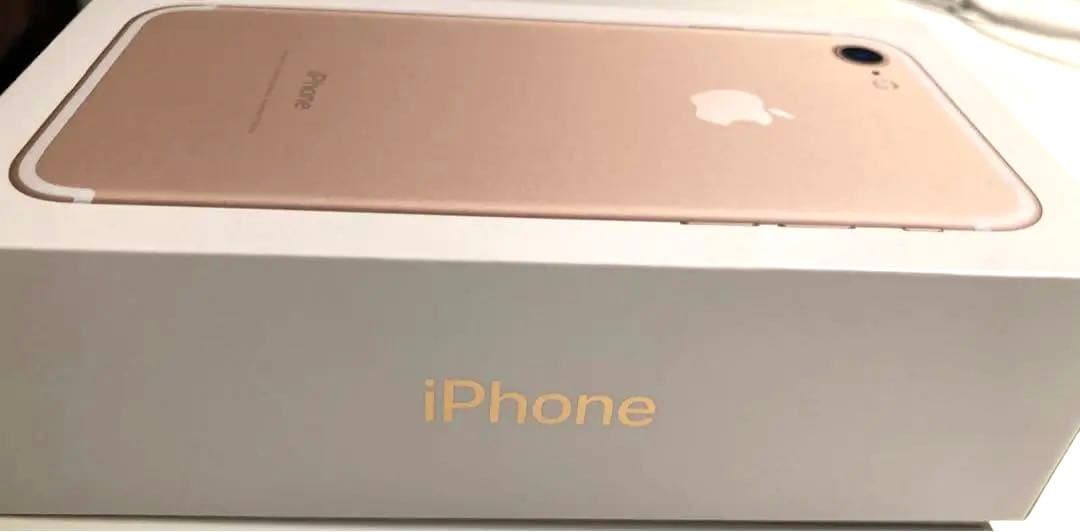 iPhone 7 美品 SIMフリー ゴールド 本体 Apple 送料無料