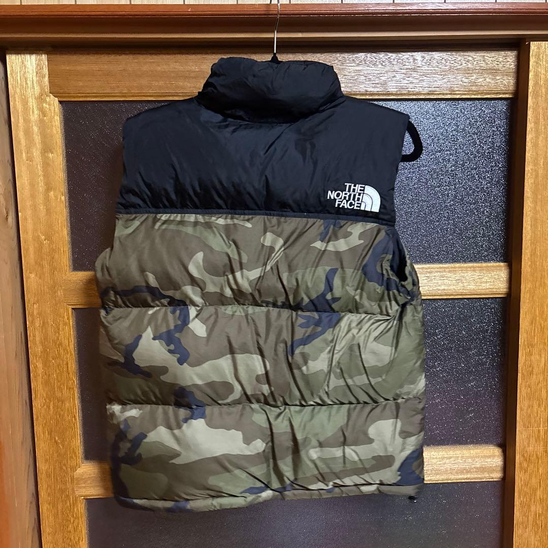 クリスマス迄限定セールTHENORTH FACEカモフラージュヌプシダウンベスト