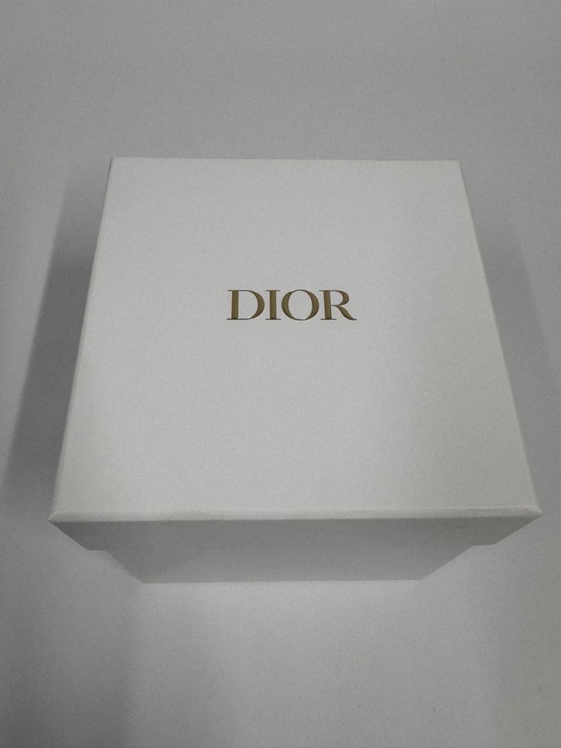 Dior スノードーム 2026 ノベルティ