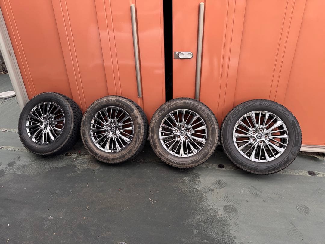 ゆう様30アルファード　エグゼクティブラウンジホイール　スタッドレスタイヤセット