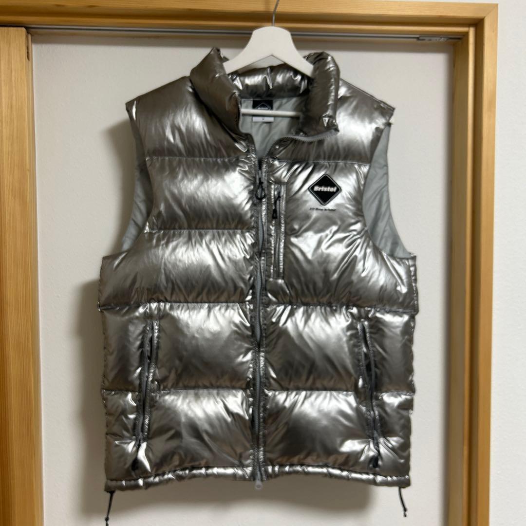 に*す様 fcrb 24aw ダウンベスト DOWN VEST 定価49,500