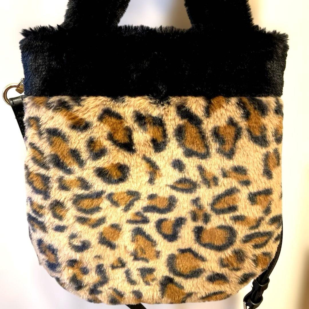 マ*ゲ様 コヤンイサムチョン・ヒョウ柄・ショルダーバック