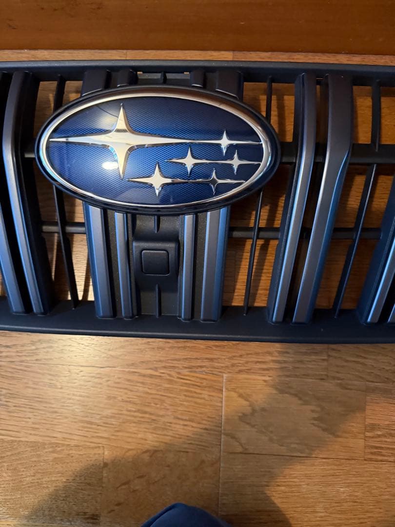 アウトバック BT5 フロントグリル