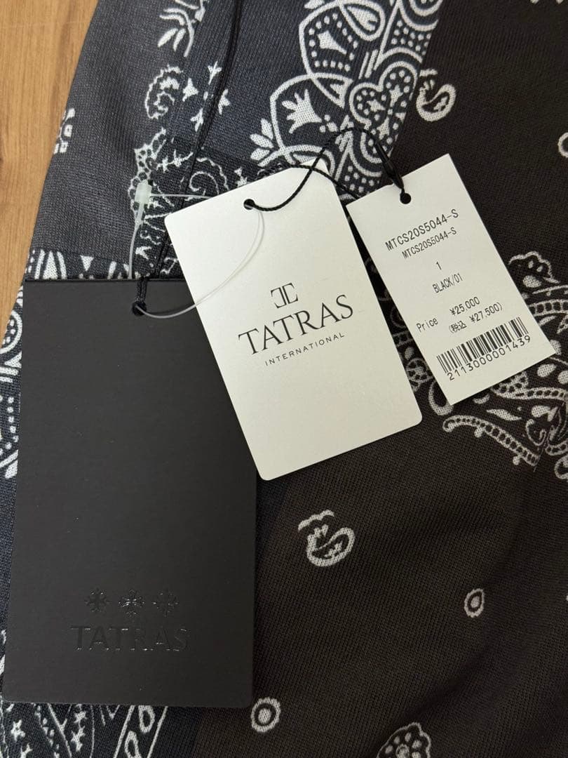 TATRAS バンダナ柄 ショートパンツ