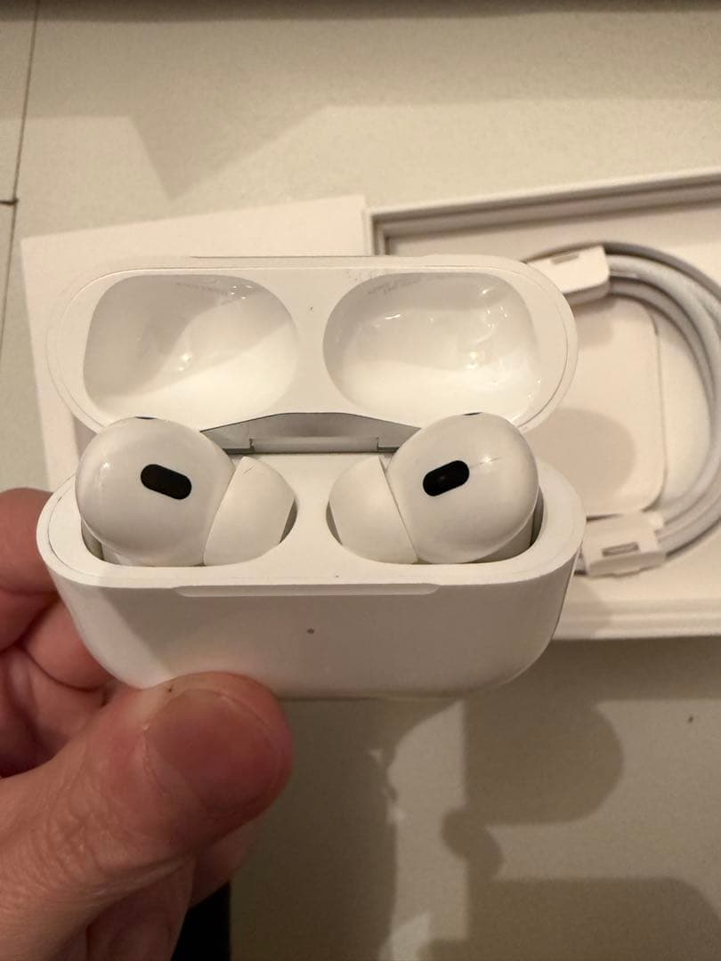 早い者勝ち❗️本物　新品　Apple AirPods Pro (第2世代) 正規品