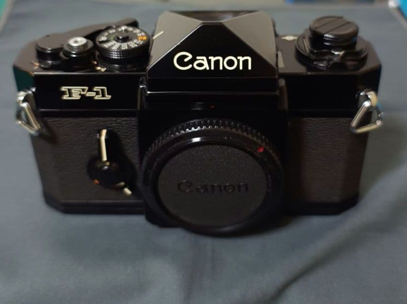 Canon F-1 一眼レフカメラ 美品ピアノブラック　前期型後期No.