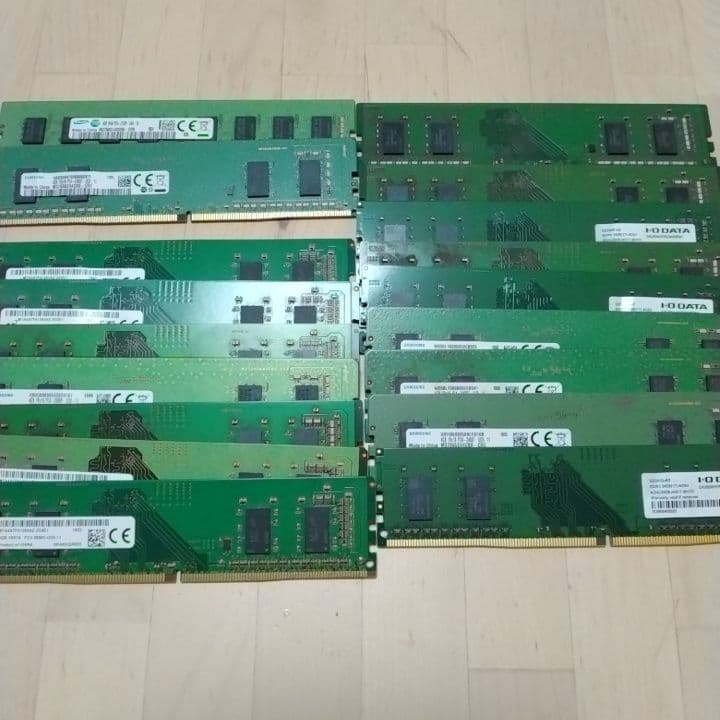 DDR4 4GBメモリーセット18枚
