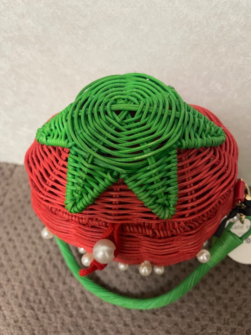 【完売品】限定販売⭐︎ kate spade イチゴ型パールかごバッグ