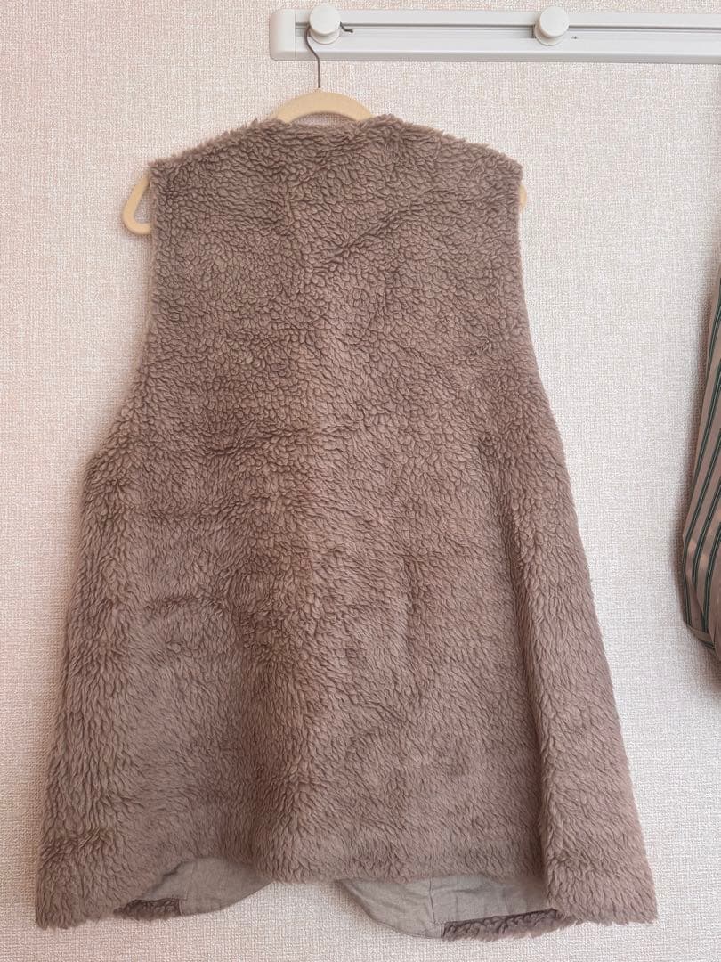 ウールボアロングベスト