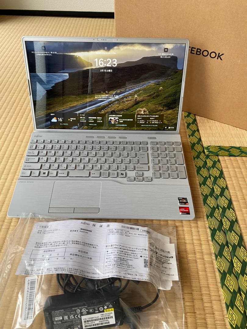 保証付15.6型2025年モデル超美品富士通FMVノートパソコンLIFEBOOK