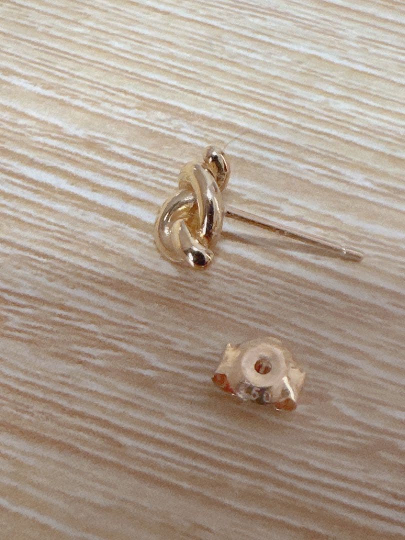 renoma ノットデザイン 750ゴールドネックレス 、ピアスのセット