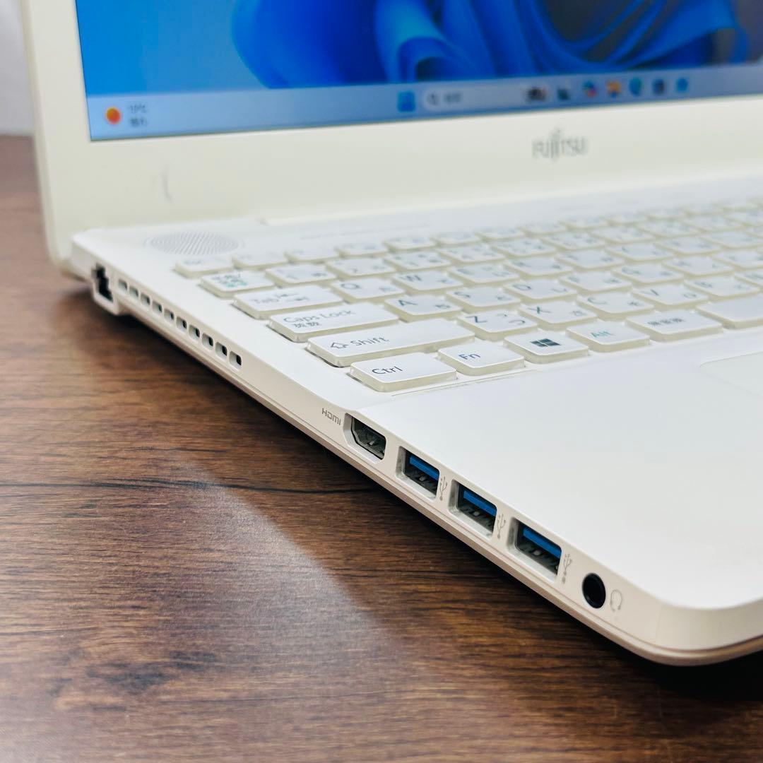 メモリ32GB/SSD512GB 高性能i7 ノートパソコン Windows11