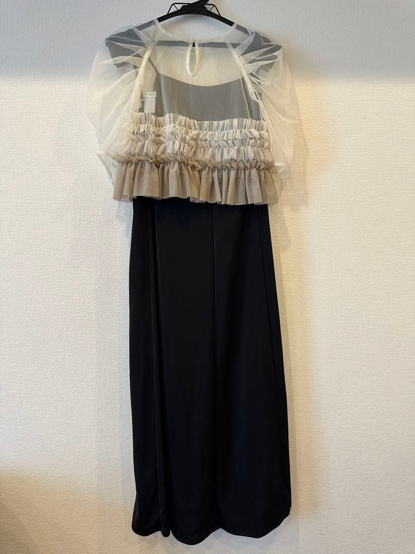 ＊美品＊ niana フリルチュールエアリードレス