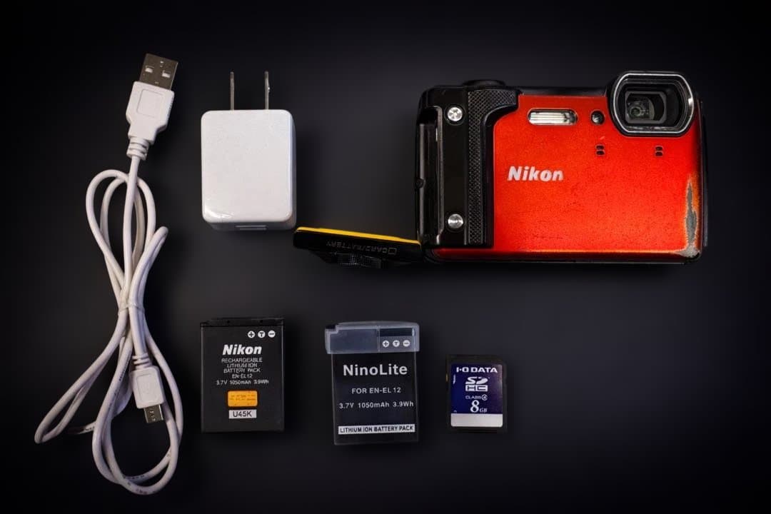 【バッテリー2個付】Nikon w300 コンパクトデジタルカメラ 本体