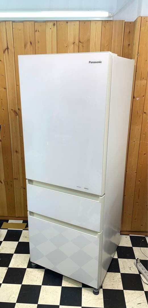 Panasonic　冷蔵庫　NR-C32HGM-W 2018年製　315L　料理