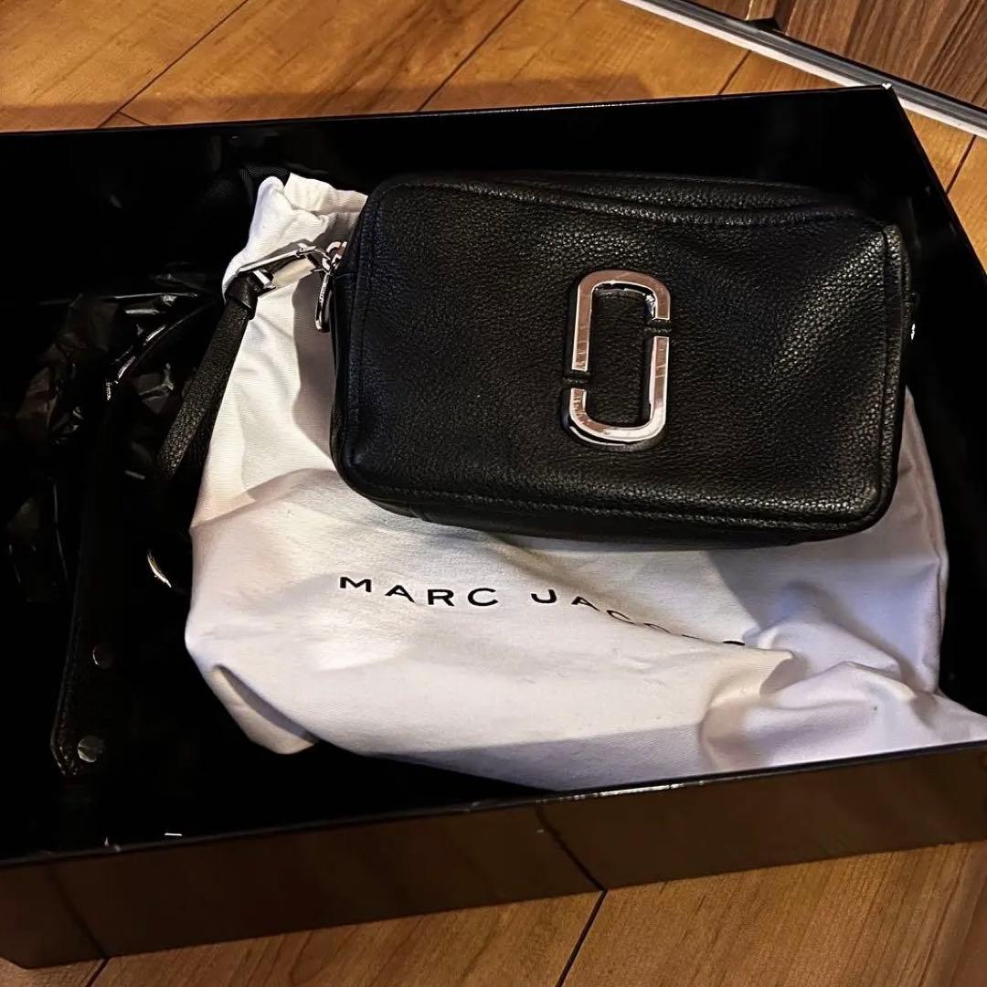 MARC JACOBS ブラックレザー バッグ