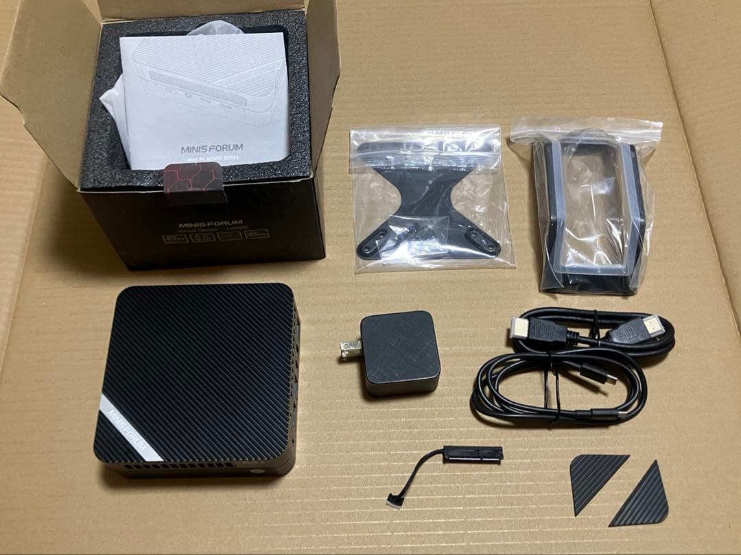 ジャンク ミニPC UM560