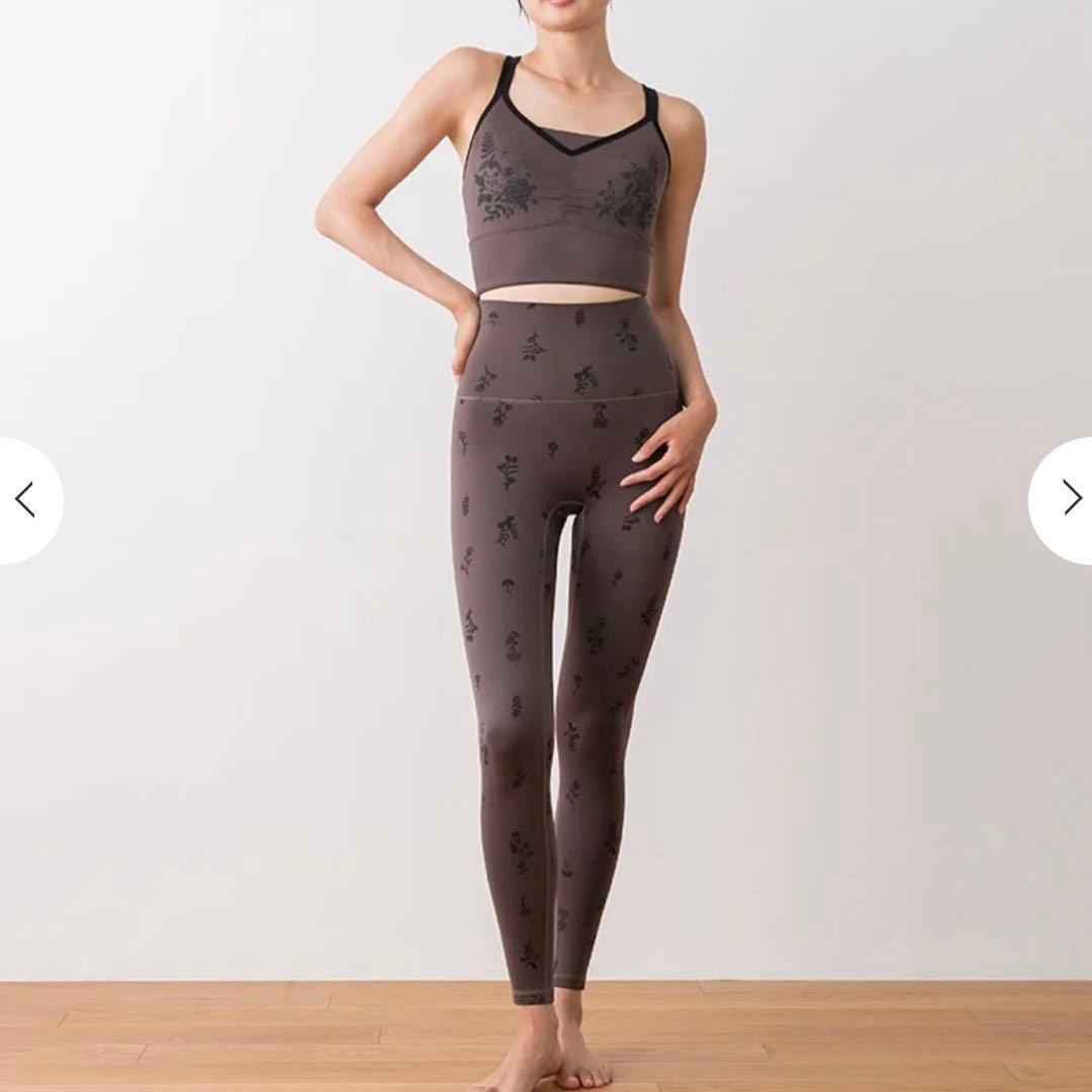 【SUKALA】フラワーブーケレギンス　ブラトップヨガウェアセット　ブラウン