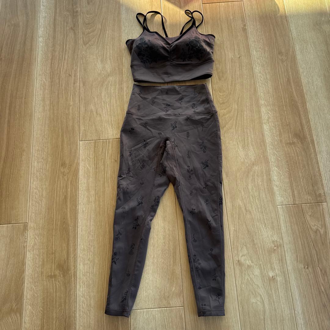 【SUKALA】フラワーブーケレギンス　ブラトップヨガウェアセット　ブラウン