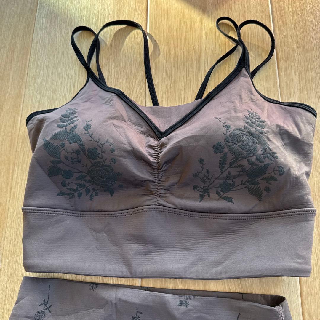 【SUKALA】フラワーブーケレギンス　ブラトップヨガウェアセット　ブラウン