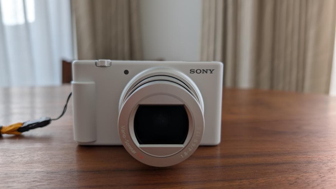 SONY ZV-1 II ホワイト バッテリー・充電器・ストラップ付【美品】