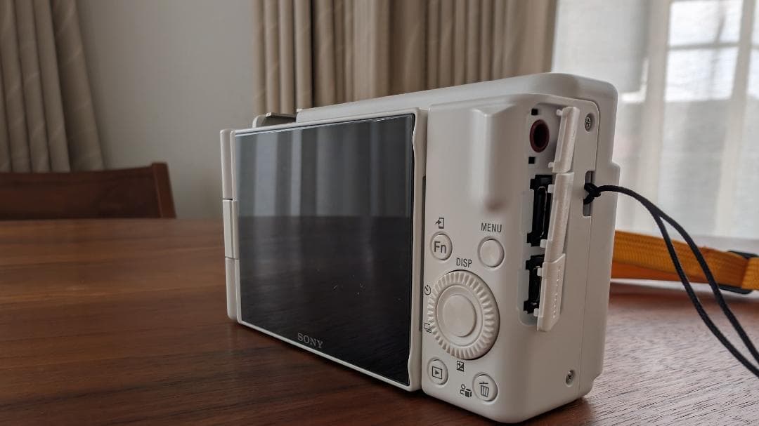 SONY ZV-1 II ホワイト バッテリー・充電器・ストラップ付【美品】