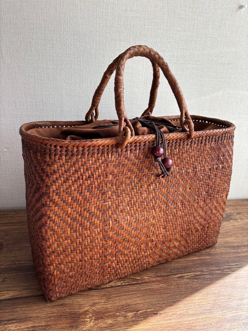国産山葡萄蔓　かごバッグ　網代編み