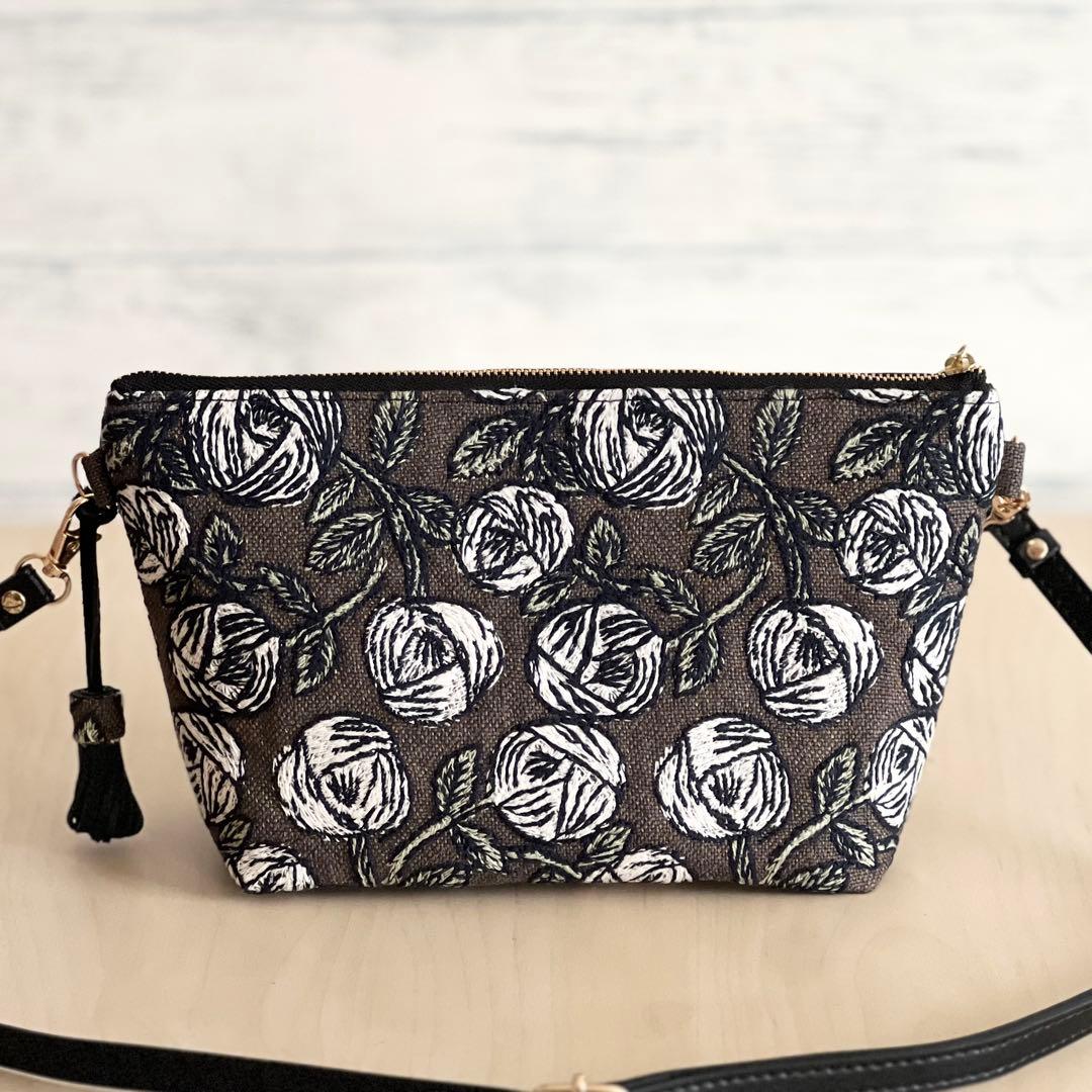 ミナペルホネン rosy brownショルダーバッグMB512-251