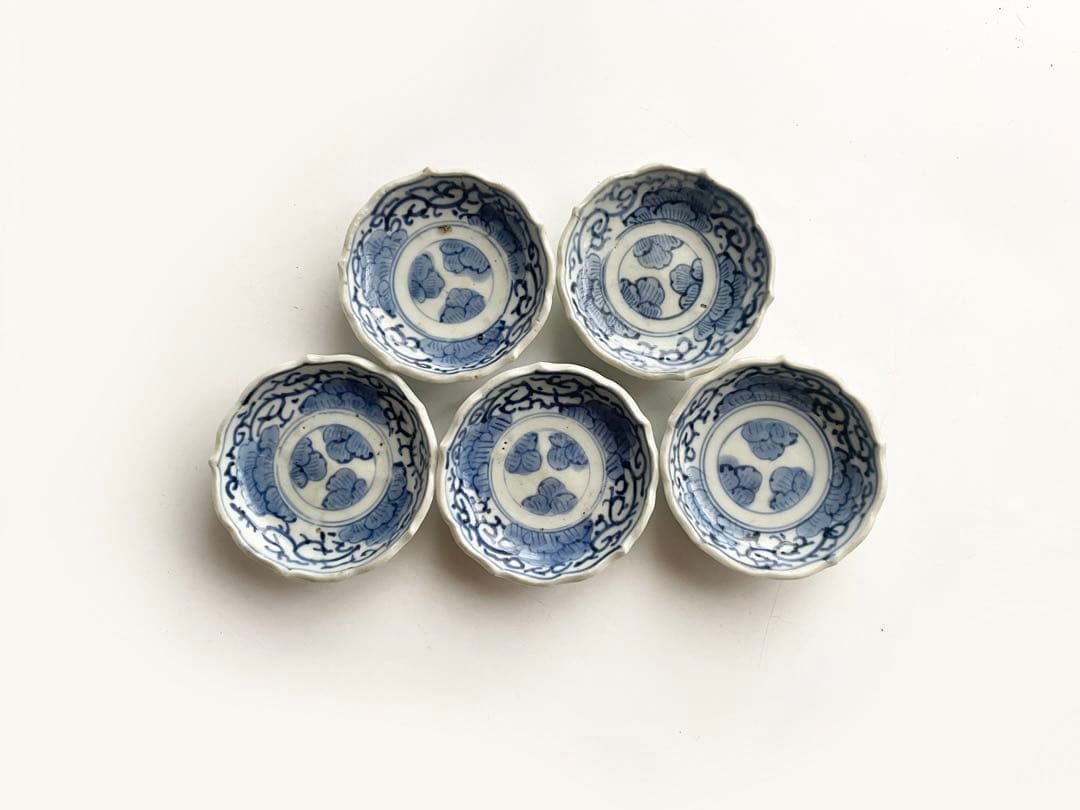 骨董　アンティーク　古伊万里　染付　唐草文様　輪花縁　豆皿　輪花皿　手塩皿　5枚