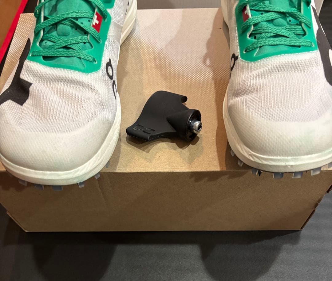 キ*ラ様 cloudspike amplius 2 アンプリウス2 25.5cm