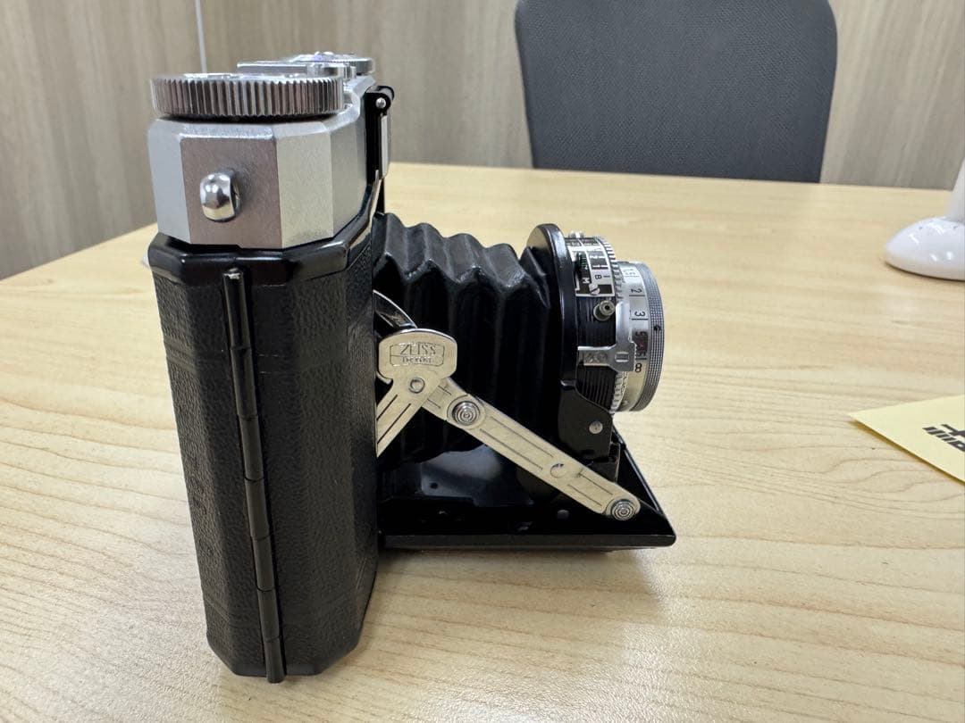 ツァイスイコン　Tessar 75mm f/3.5 中判フィルムカメラ