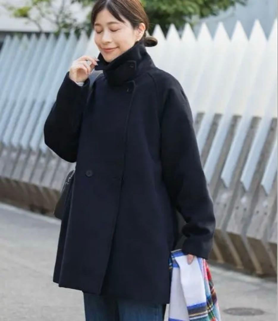 『UR TECH』ミドル丈コート