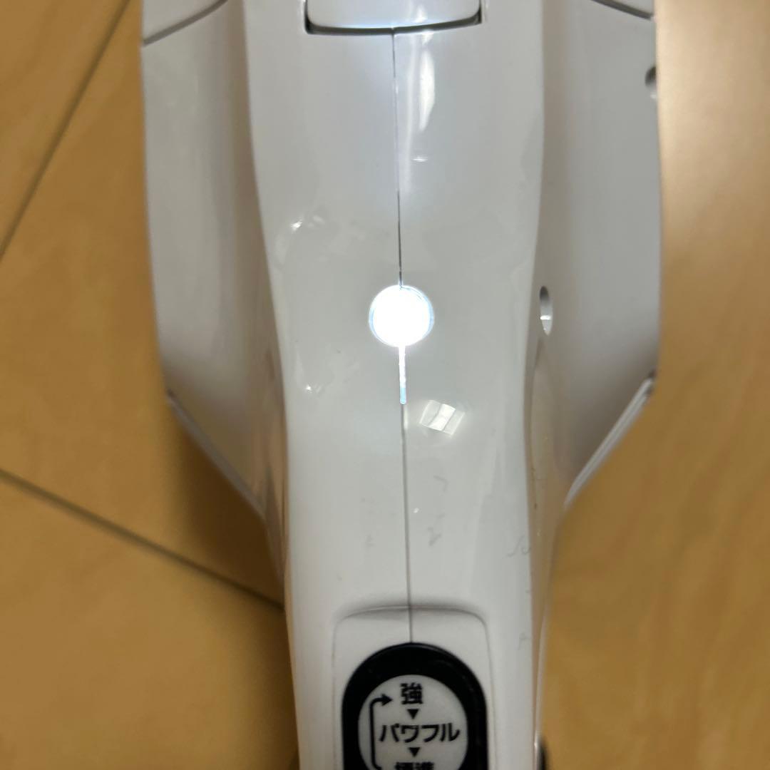 makita マキタ　充電式クリーナー　CL107FD