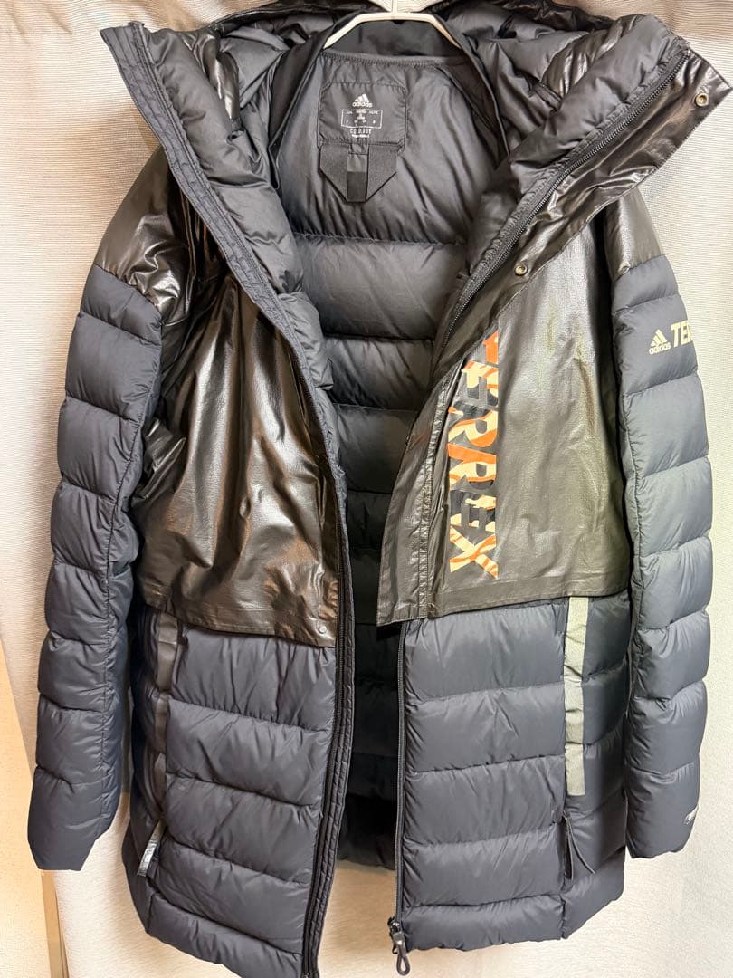 TERREX ダウンジャケット ブラック